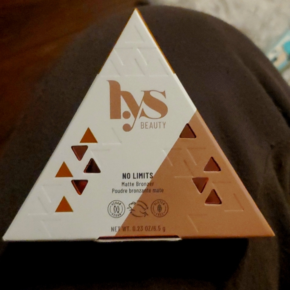 Lys Beauty Bronzer
